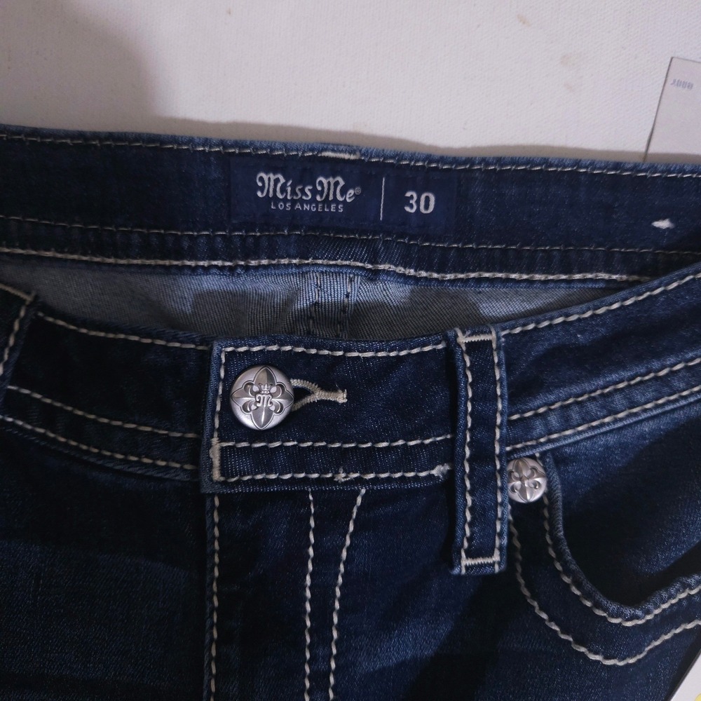 Miss Me Mid Rise Bootcut Jeans Dark Blue Sequin Embroidered Slim Fit 30x32 NEW - Picture 8 of 10